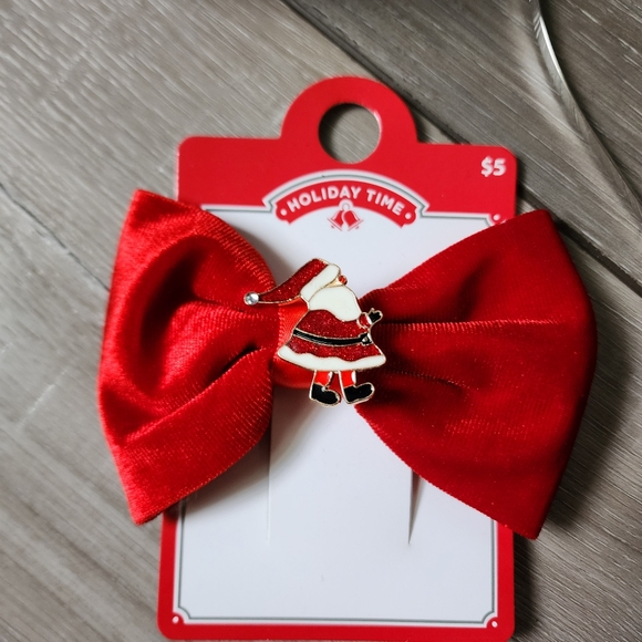 Holiday hair accessories and fuzzy socks  gift bundle - Picture 14 of 16